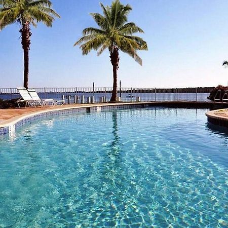 Bright Luxury Oceanfront Condo With Private Balcony And Hotel Pool Sankt Petersburg Zewnętrze zdjęcie