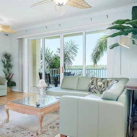Bright Luxury Oceanfront Condo With Private Balcony And Hotel Pool Sankt Petersburg Zewnętrze zdjęcie