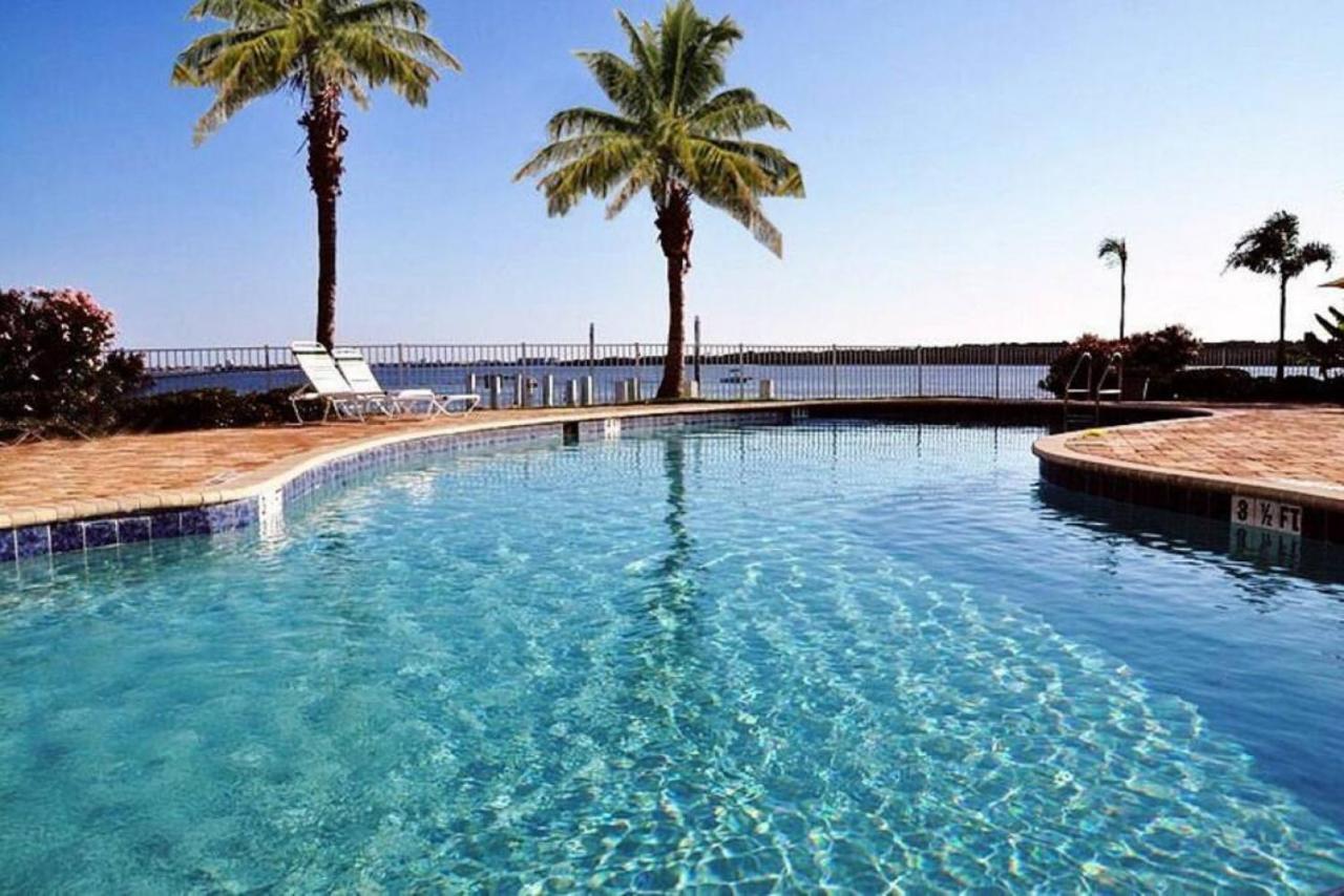 Bright Luxury Oceanfront Condo With Private Balcony And Hotel Pool Sankt Petersburg Zewnętrze zdjęcie