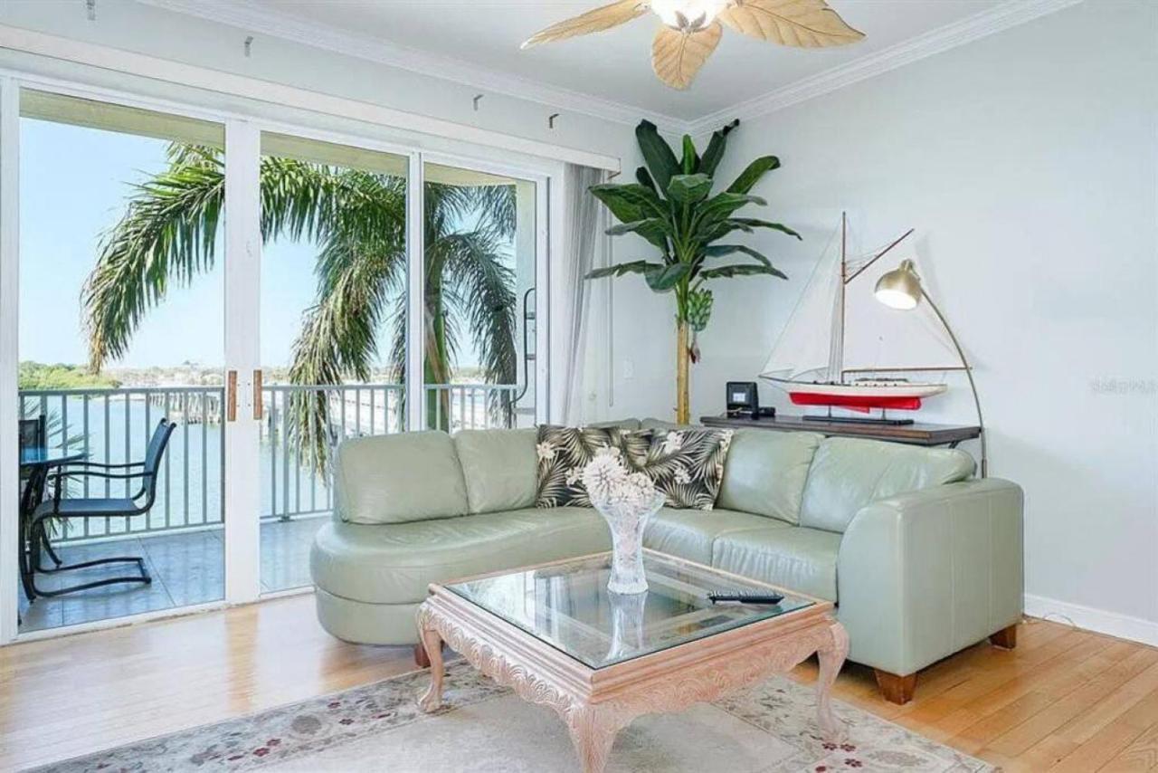 Bright Luxury Oceanfront Condo With Private Balcony And Hotel Pool Sankt Petersburg Zewnętrze zdjęcie
