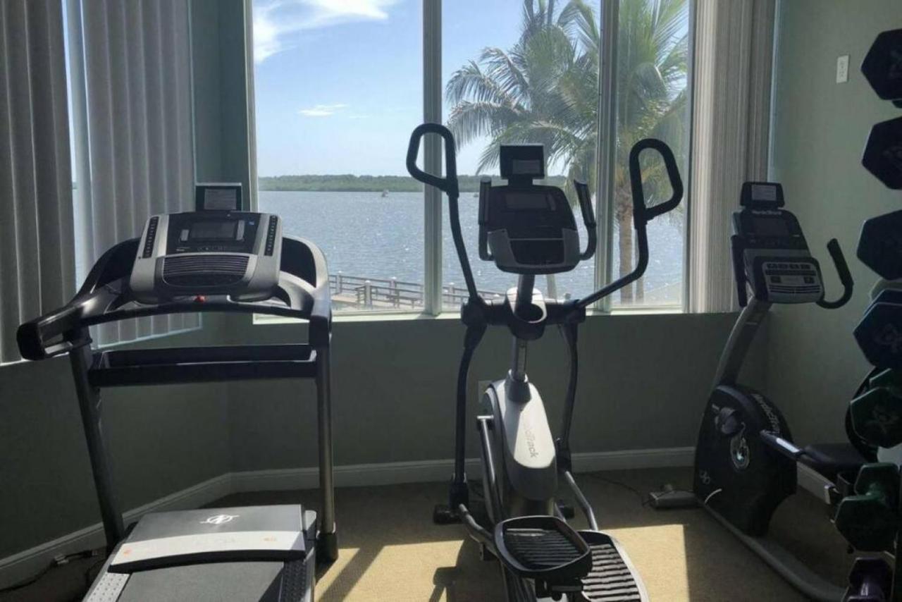 Bright Luxury Oceanfront Condo With Private Balcony And Hotel Pool Sankt Petersburg Zewnętrze zdjęcie